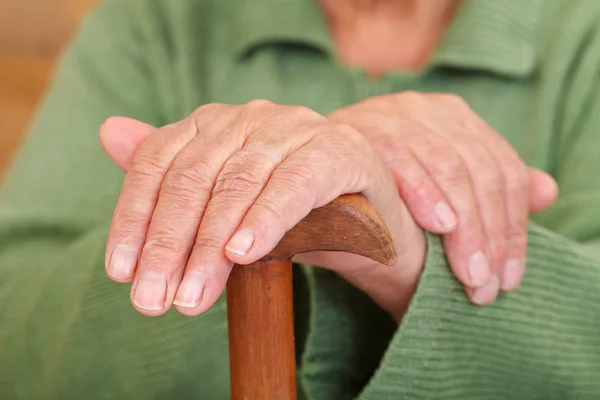 Old woman\'s hands
