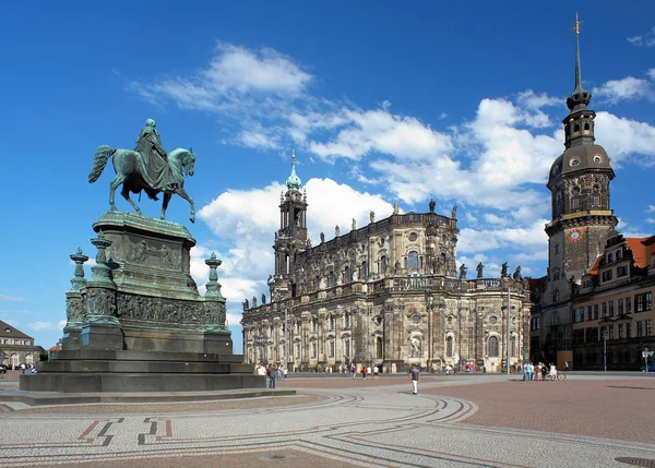 Monument to King John, Church and Dresden Castle