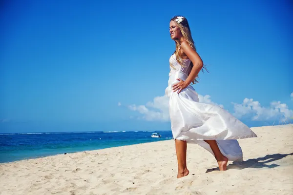 Beautiful bride on beach, bali