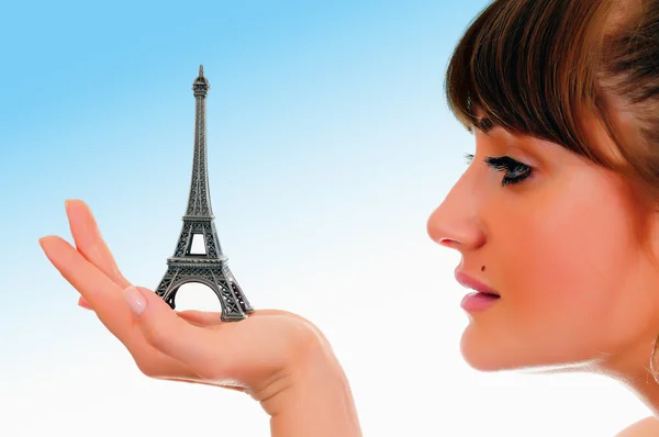 Girl dreams of traveling to Paris