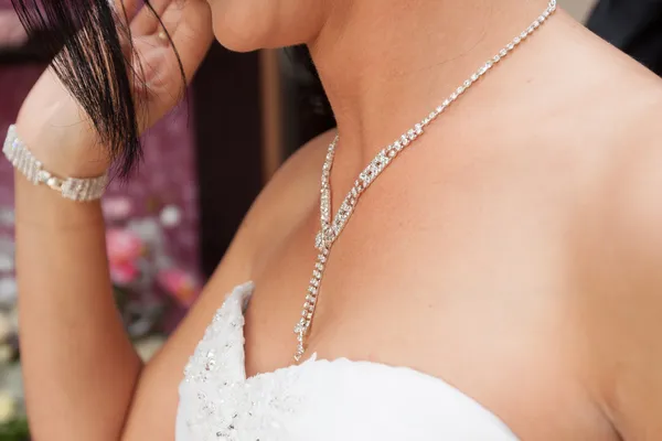 Dressing the bridal jewelry by panne young