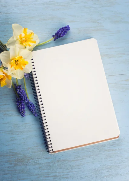 Notepad with flowers