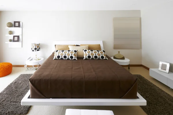 Interior design: Modern Bedroom