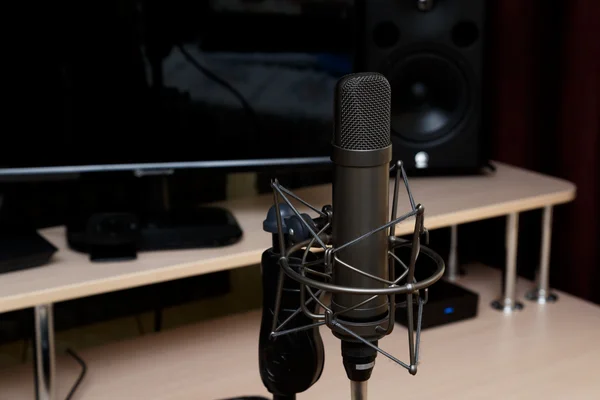 Studio microphone, recording studio.