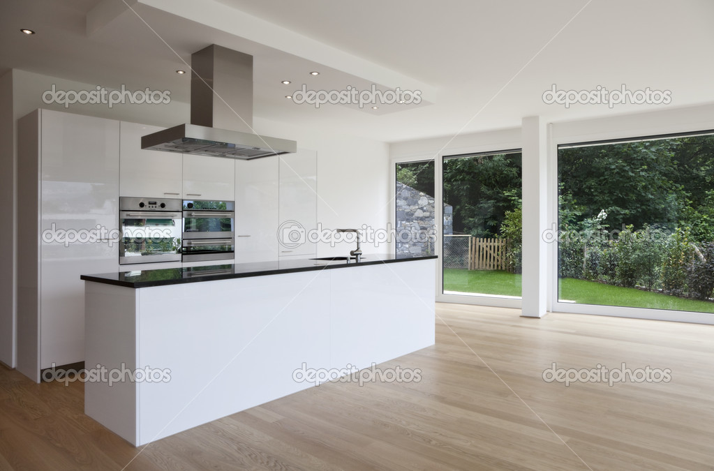 Mooi interieur van een modern huis — stockfoto © zveiger #30680227