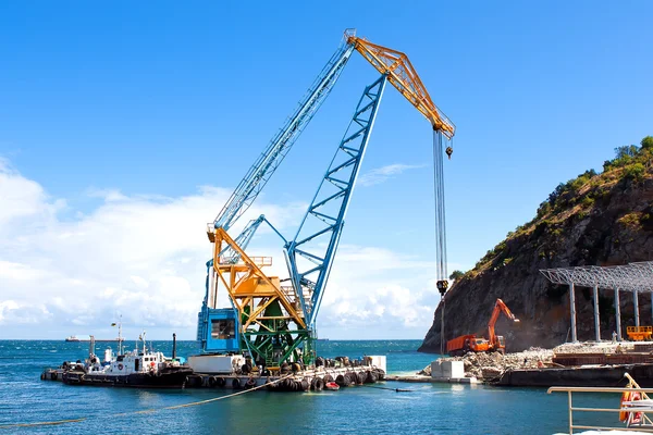 Construction work in port