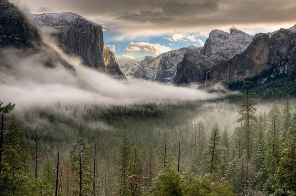 Winter Sunrise on Yosemite Valley