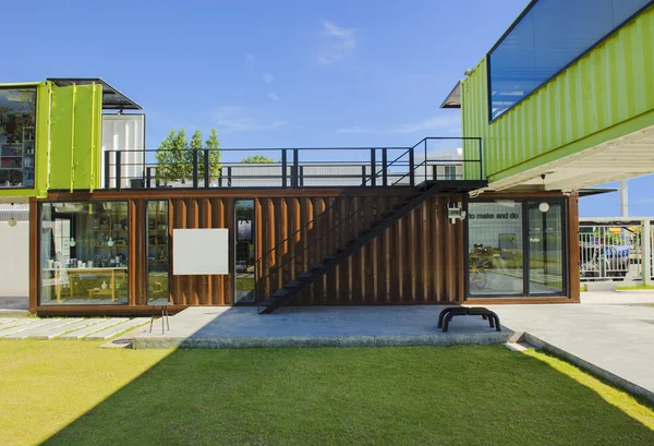 Container living house