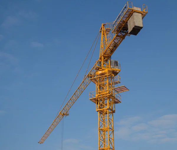 Crane, tower crane