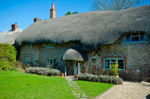English Village Cottage — Stock Photo #24328331