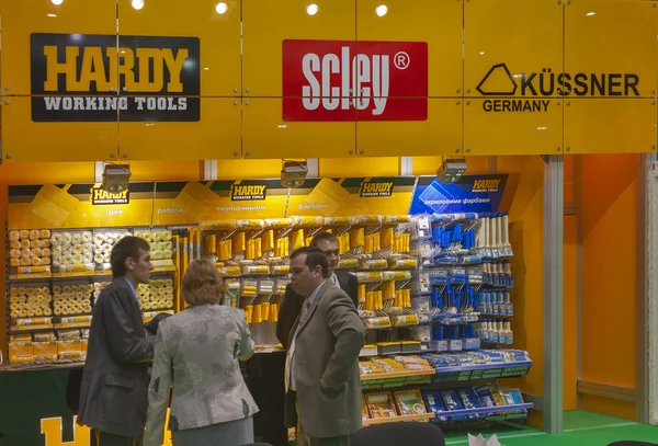 Hardy, Scley and Kussner companies booth