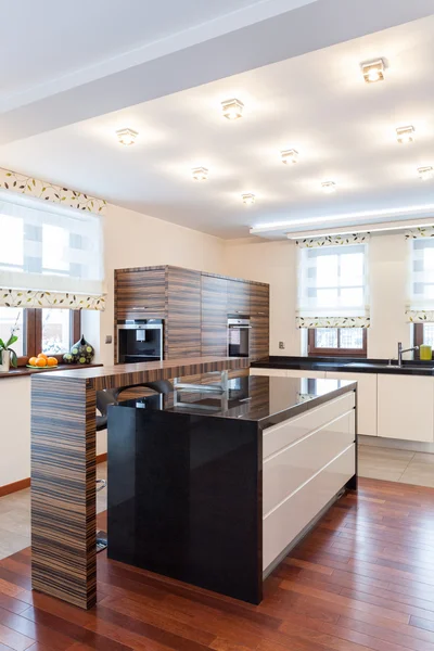 Grand design - kitchen
