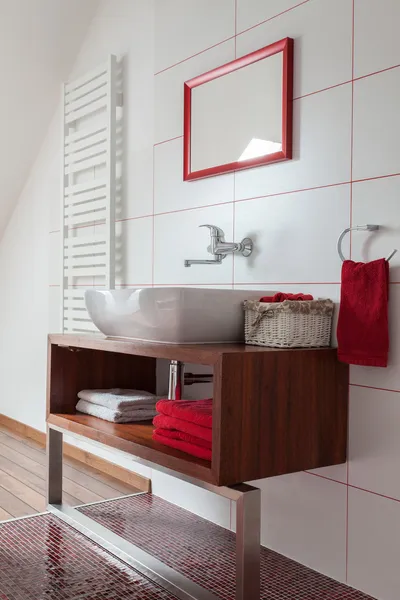 Ruby house - contemporary wash basin