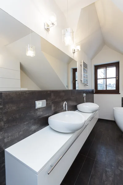 Grande disegno contatore bagno — foto stock © photographee.eu ... Bagno con controsoffitto