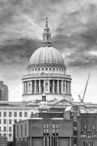 St. Pauls Cathedral view from the other side of the Thames