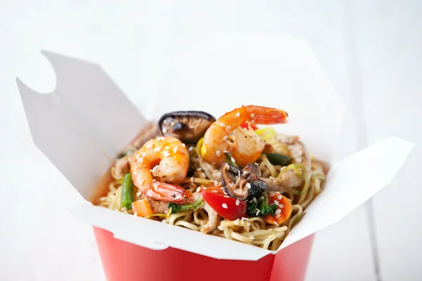Noodles with shiitake mushrooms, shrimp and pork