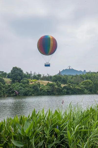 Shenzhen City, Guangdong Province, East Dameisha Tea Stream Valley helium balloon