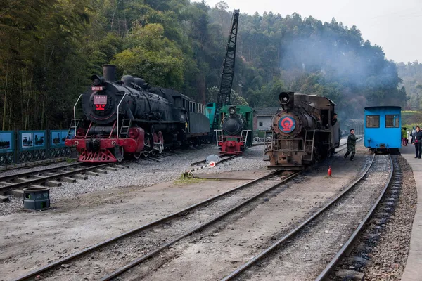 Leshan City, Sichuan Qianwei Kayo small train station will rock bee global steam engine train Expo Cultural Corridor