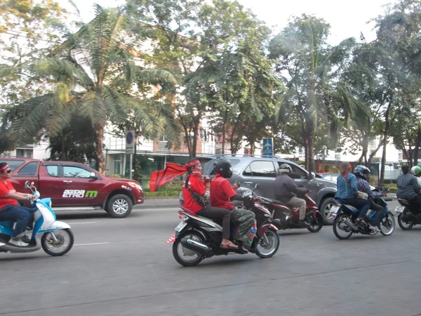 Many people ride motorcycle to political rally for support Thai government