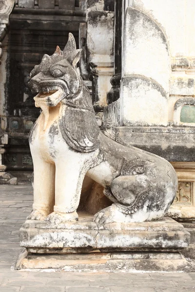 Lion sculpture