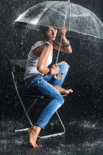 Woman in jeans and white t-shirt