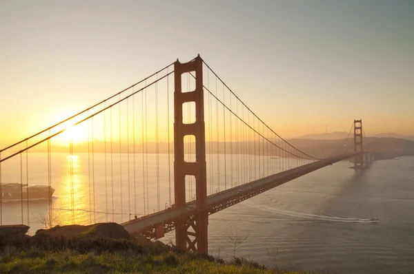Golden Gate bridge at sunrise.
