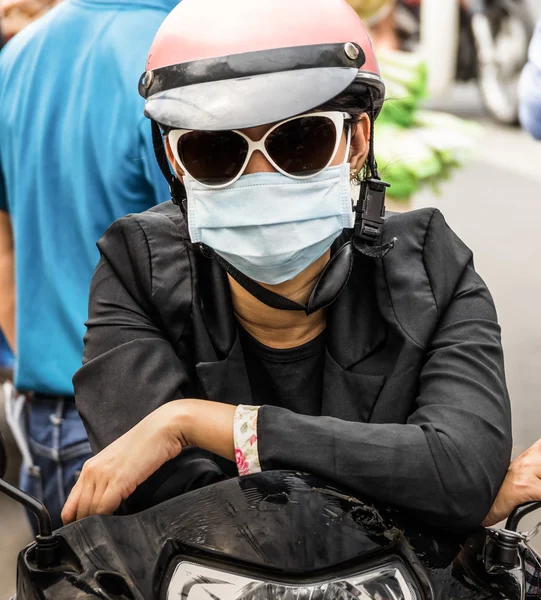 Unrecognizable Person with a Smog Face Mask — Stock Photo #32551751