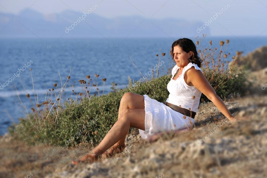 Alone Mature Sexy 109