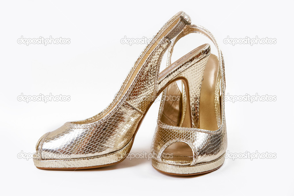 Chaussures dorées \u2013 Image