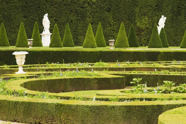 Formal garden, Chateau de Versailles