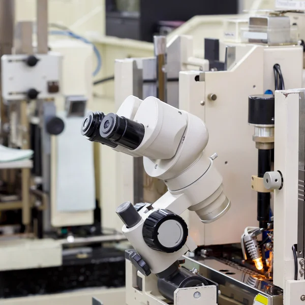 Microscope for manufacturing