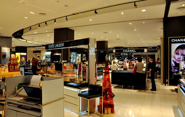 Bangkok, Thailand: Cosmetics Boutiques at Central World Shopping Center