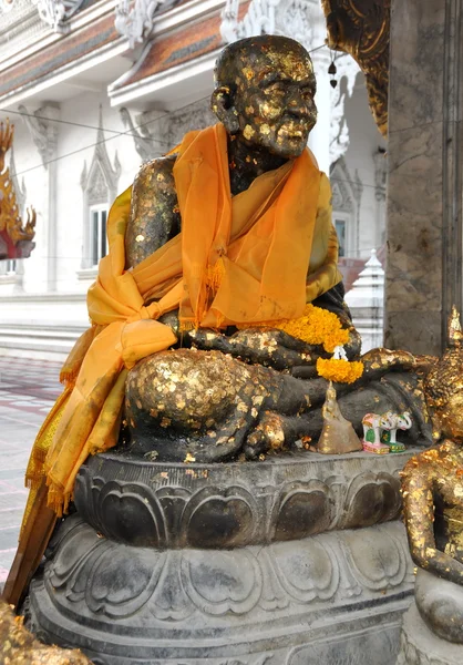 Bangkok, Thailand: Buddha at Wat Hua Lamphong