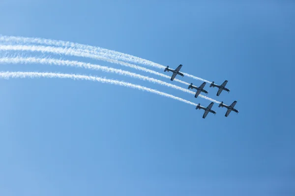 Aircrafts Silver Falcons Acrobatics