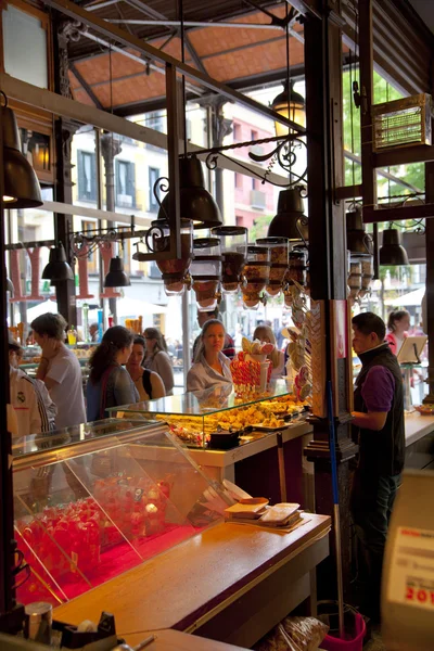 MADRID, SPAIN - MAY 28, 2014:  Mercado San Miguel market, famous food market in the centre of Madrid