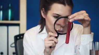 化学家研究试管 - 图库视频影像 motion_pl #48