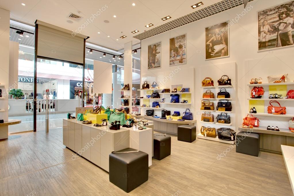 Women s Shoes Store Display