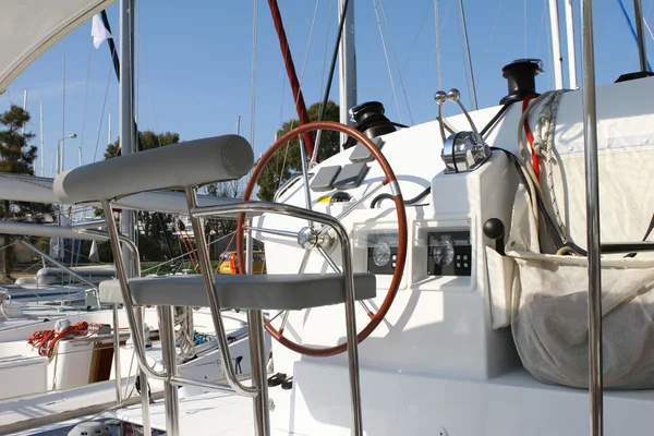 Catamarans steering wheel