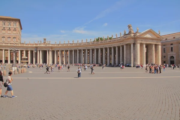 Bernini colonnade, Saint Peter\'s Square (Piazza San Pietro). Vatican, Rome, Italy