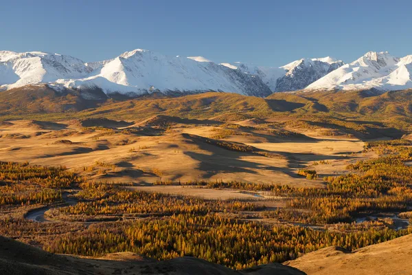 River HuIa, KurayskaI steppe and North Huyskiy backbone.