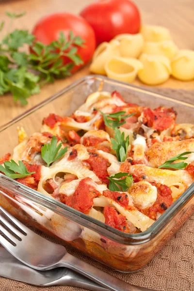 Stuffed Shell Pasta with Tomato Sauce and Cheese