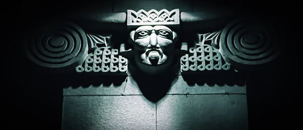 King relief on the Opera building