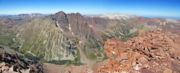 Maroon Bells as viewed from Pyramid peak, Elk Range, Rocky Mountains, Colorado, USA