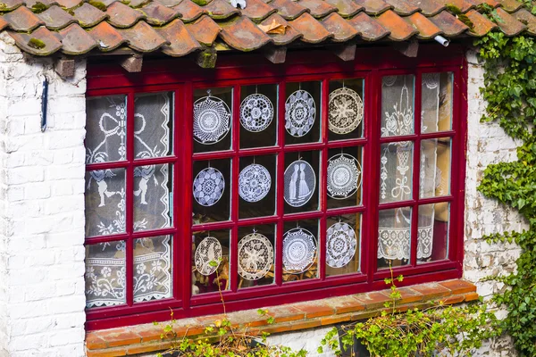 Lacemakers window display, Bruges, Belgium