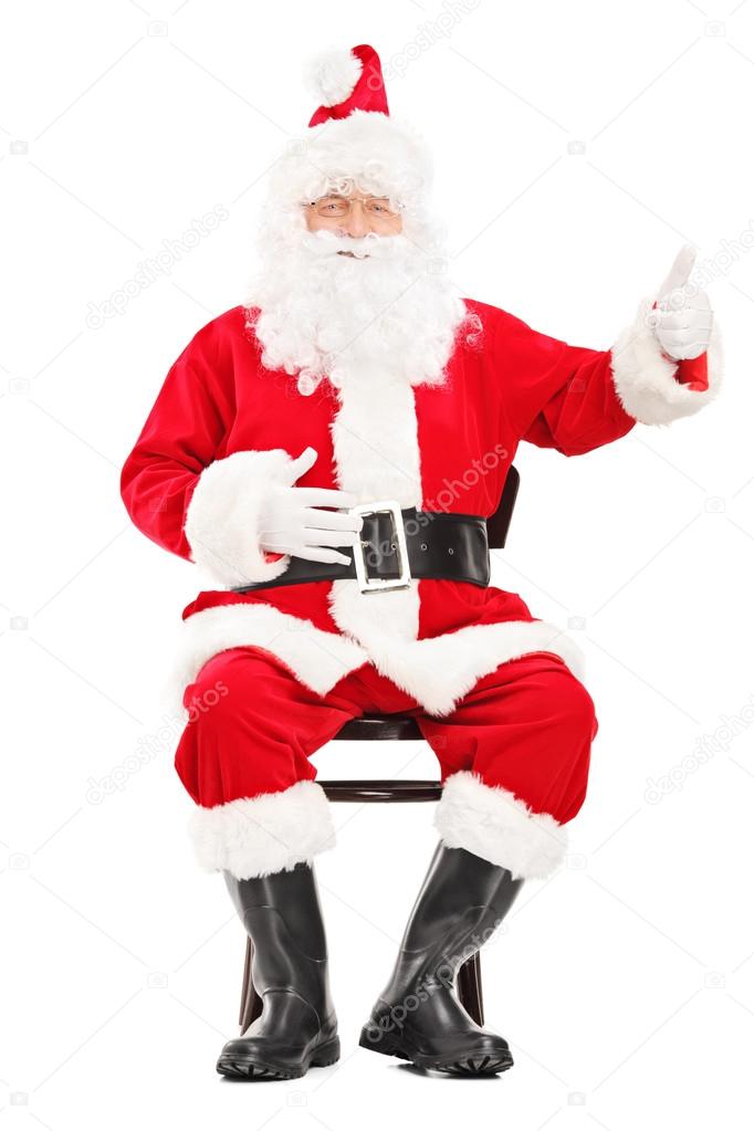 Imagenes De Santa Claus Sentado | santa claus sentado en la silla de madera foto de stock Imagenes De Santa Claus Sentado | santa claus sentado en la silla de madera foto de stock