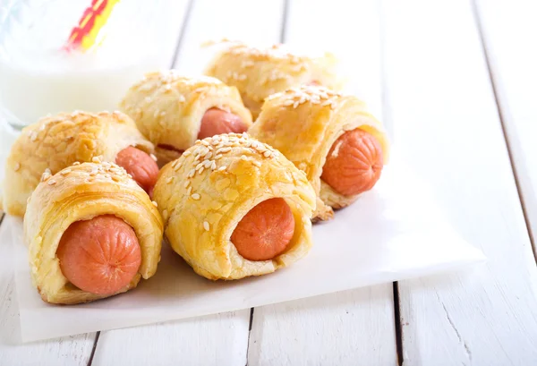 Mini sausage rolls