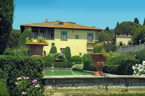 Beautiful Villa and Gardens overlooking Florence at Settignano Tuscany