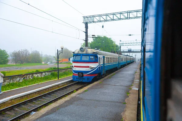 Путешествует Поезде Железнодорожный Вокзал Отходит Львов Украина 2019 — стоковое фото