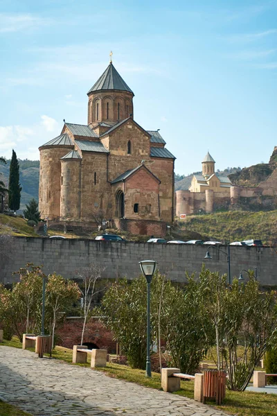 Igreja Assunção Templo Metekhi Edifício Religioso Histórico Tbilisi — Fotografia de Stock