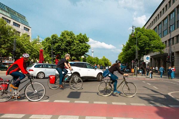 Les Citadins Font Tour Ville Vélo Mode Transport Écologique Lutte — Photo